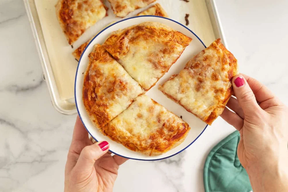 Easy Homemade Pizza for Busy Families: A Professional Guide to Simplified Meal Planning and Preparation