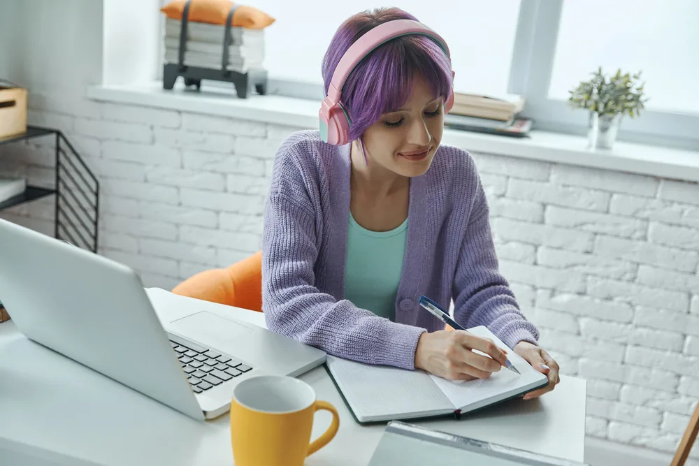 The Entrepreneurial Revolution: Launching Home-Based Businesses With Zero Startup Capital