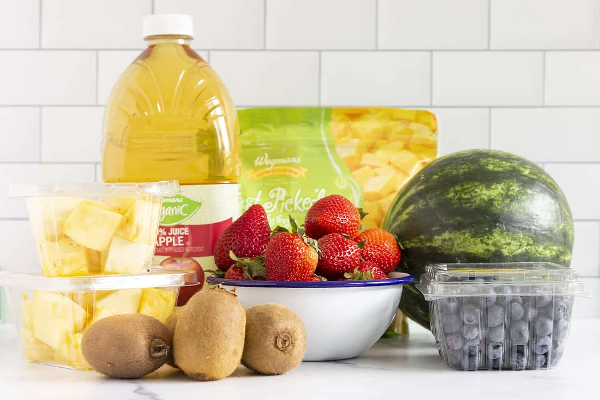 Frozen Fruit Bars Offer Nutritious and Cost-Effective Homemade Alternative to Commercial Snacks