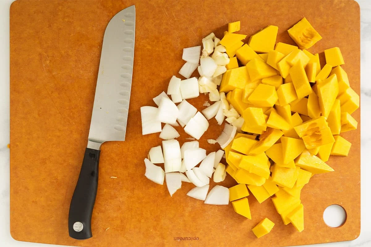 Pasta with Butternut Squash Sauce A Nutritious and Versatile Solution for Family Meal Planning