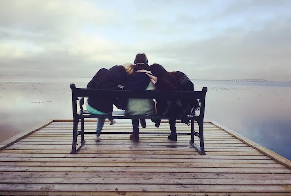 The Unwavering Support of Friendship: Eve Canavan’s Journey Through Postpartum Psychosis and Recovery
