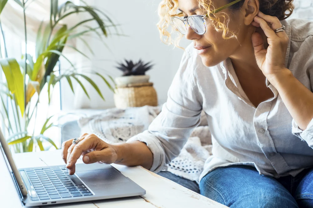 The Ultimate Guide to Work-From-Home Jobs That Pay Daily